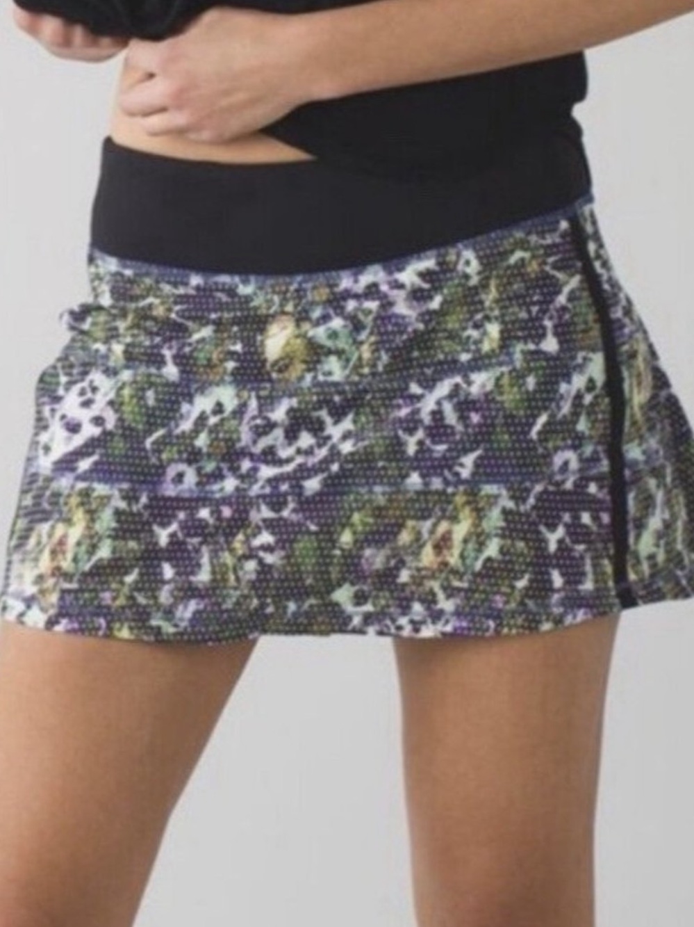 Lululemon Pace Rival Skirt II Floral Sport Multi Black Lined Size 4 Tennis skort